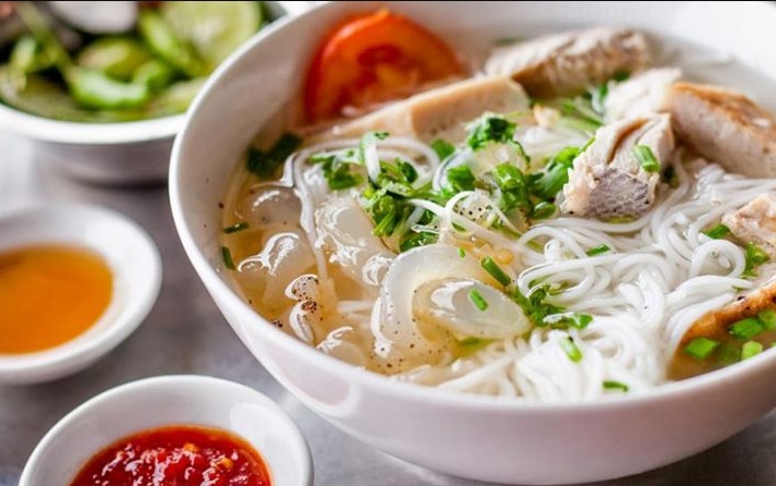 Bun sua Quy Nhon Seafood Soup Noodle